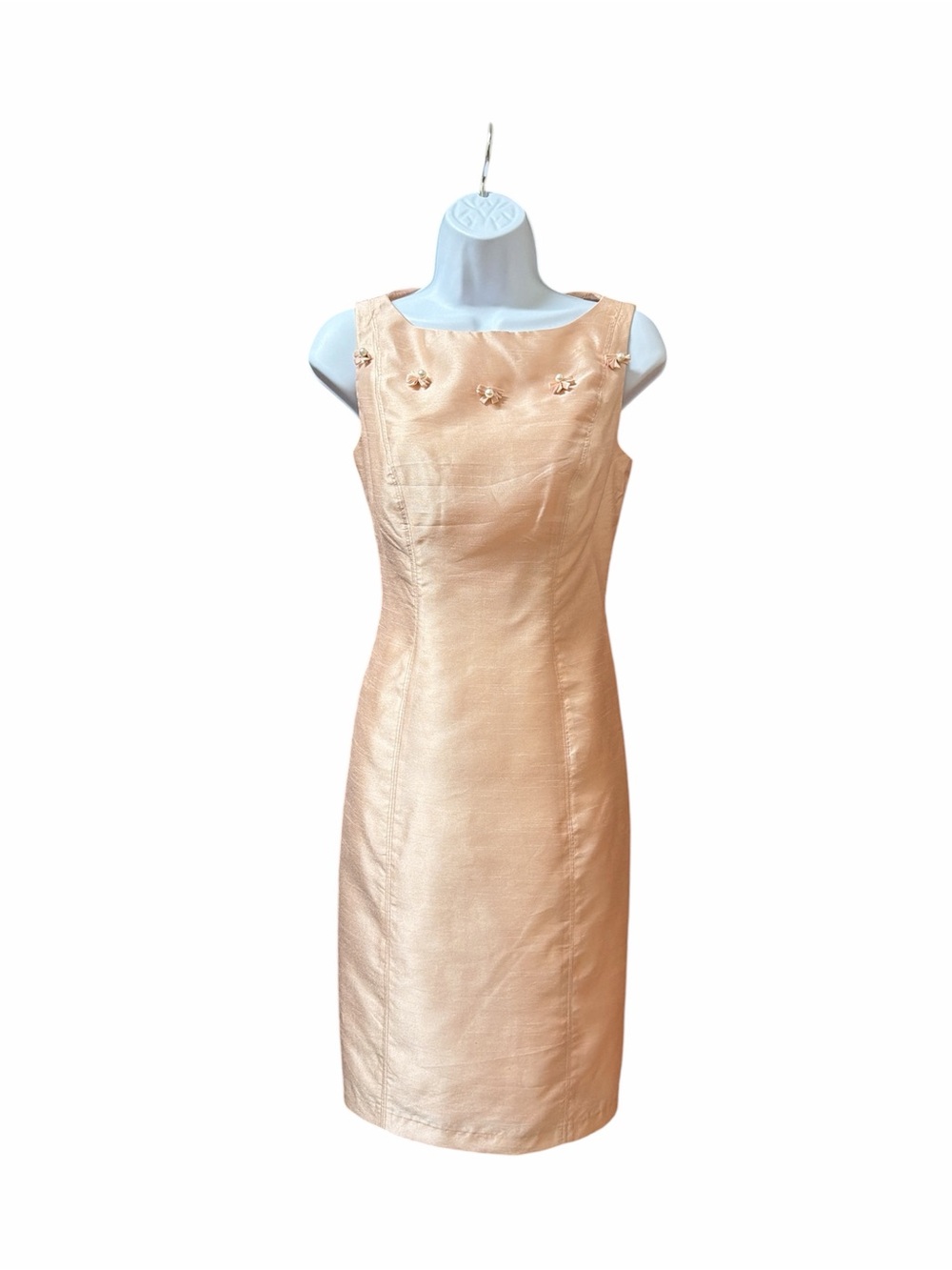 Jax Peach Sleeveless Sheath Midi Dress Floral Detail Boat Neck - Elegant Classic